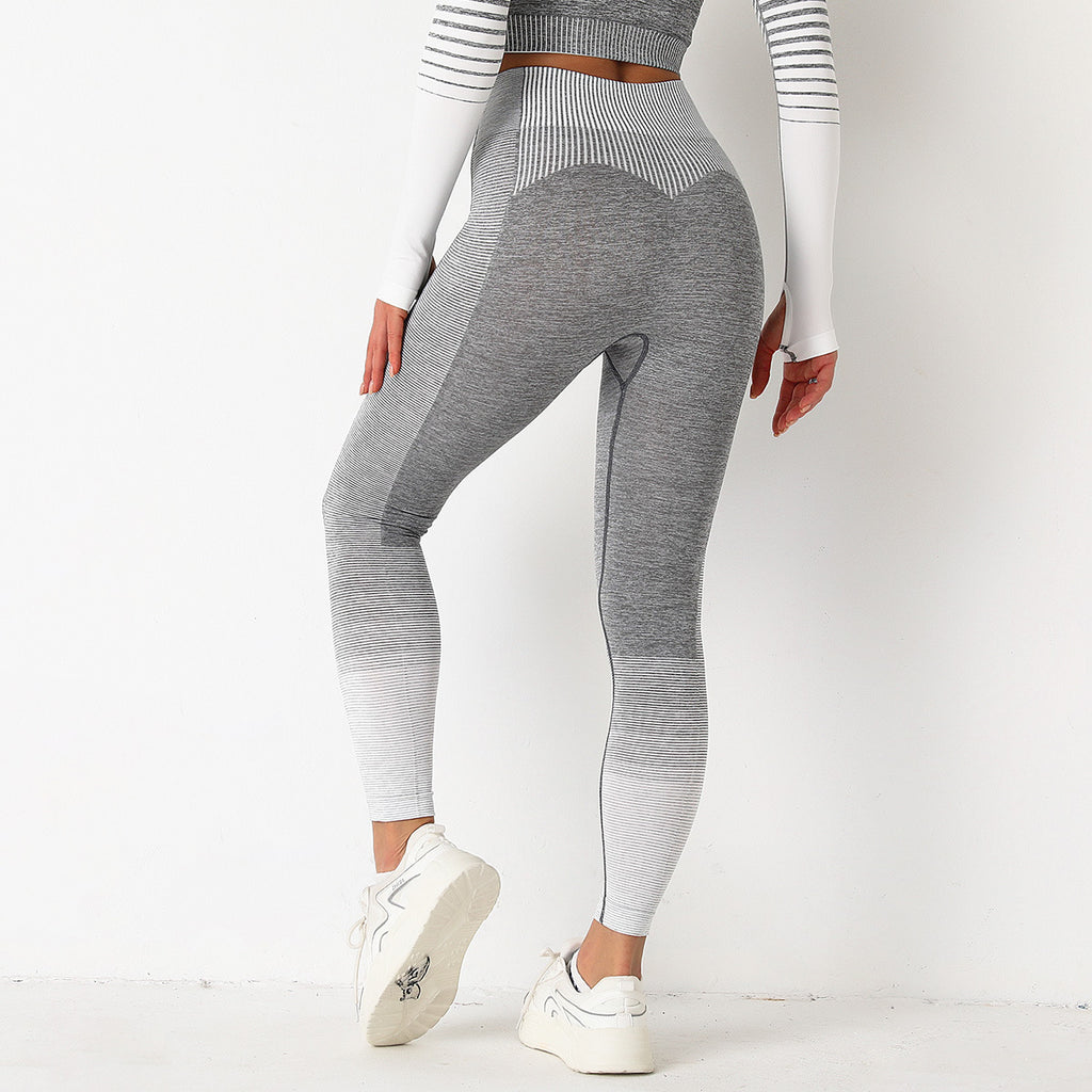 Pantalon de yoga et de fitness en tricot rayé sans couture