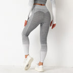 Nahtlose gestreifte Strick-Yoga-Fitnesshose