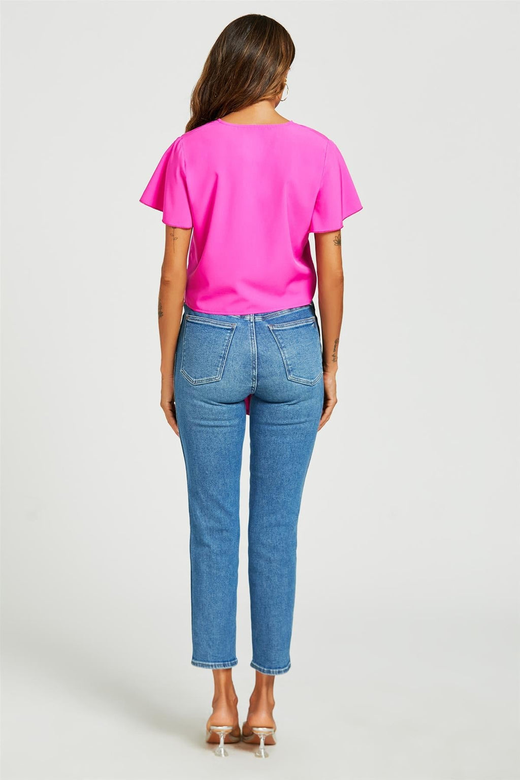 Süßes Bindeknoten-Crop-T-Shirt mit Knöpfen in Fuchsia-Pink