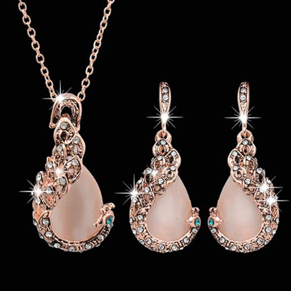 Collier et boucles d'oreilles goutte d'eau rétro avec diamants - Ensemble de deux pièces