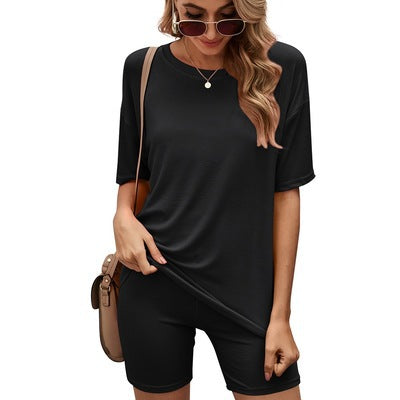 Crew Neck Top And Tight Shorts Sports Suit