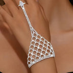 Modisch, elegant und sexy, mit Details aus Kupfer und Strass.