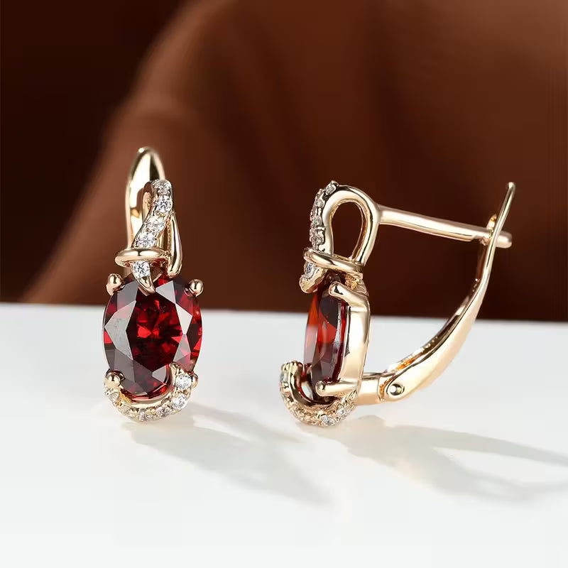 Trendige runde und ovale Steine ​​in Weiß, Blau, Rot und Rosa für Damen. 