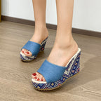 Fashionable Outdoor Open-Toe Wedge Sandals With Wide Strap For Women
