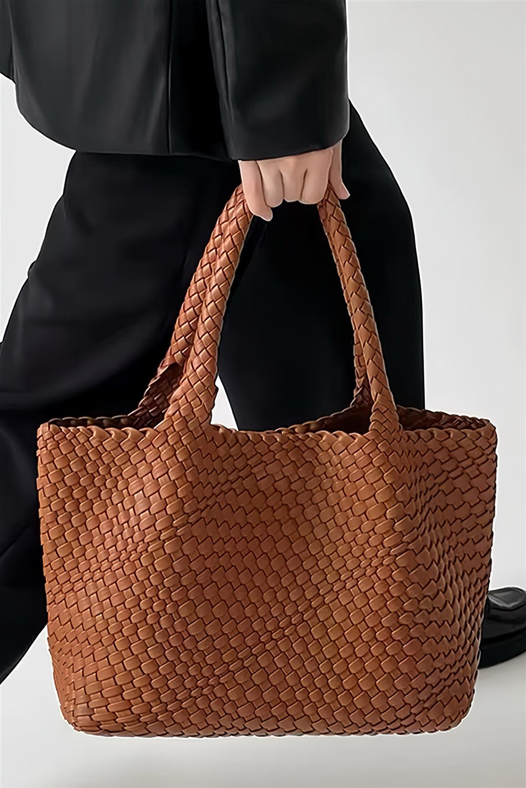 Geflochtene Tote-Tasche in Cognac