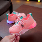 Children's sports shoes