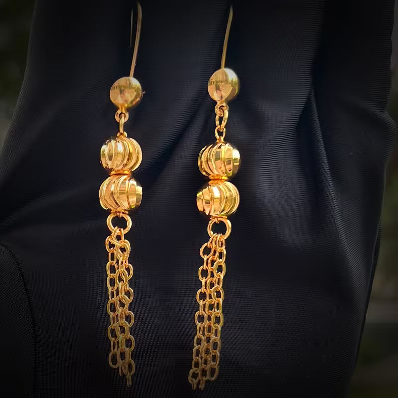 Lange Kette, hängender Schmuck aus dem Nahen Osten, glänzende Metallkugeln, Hippie-Ohrringe,