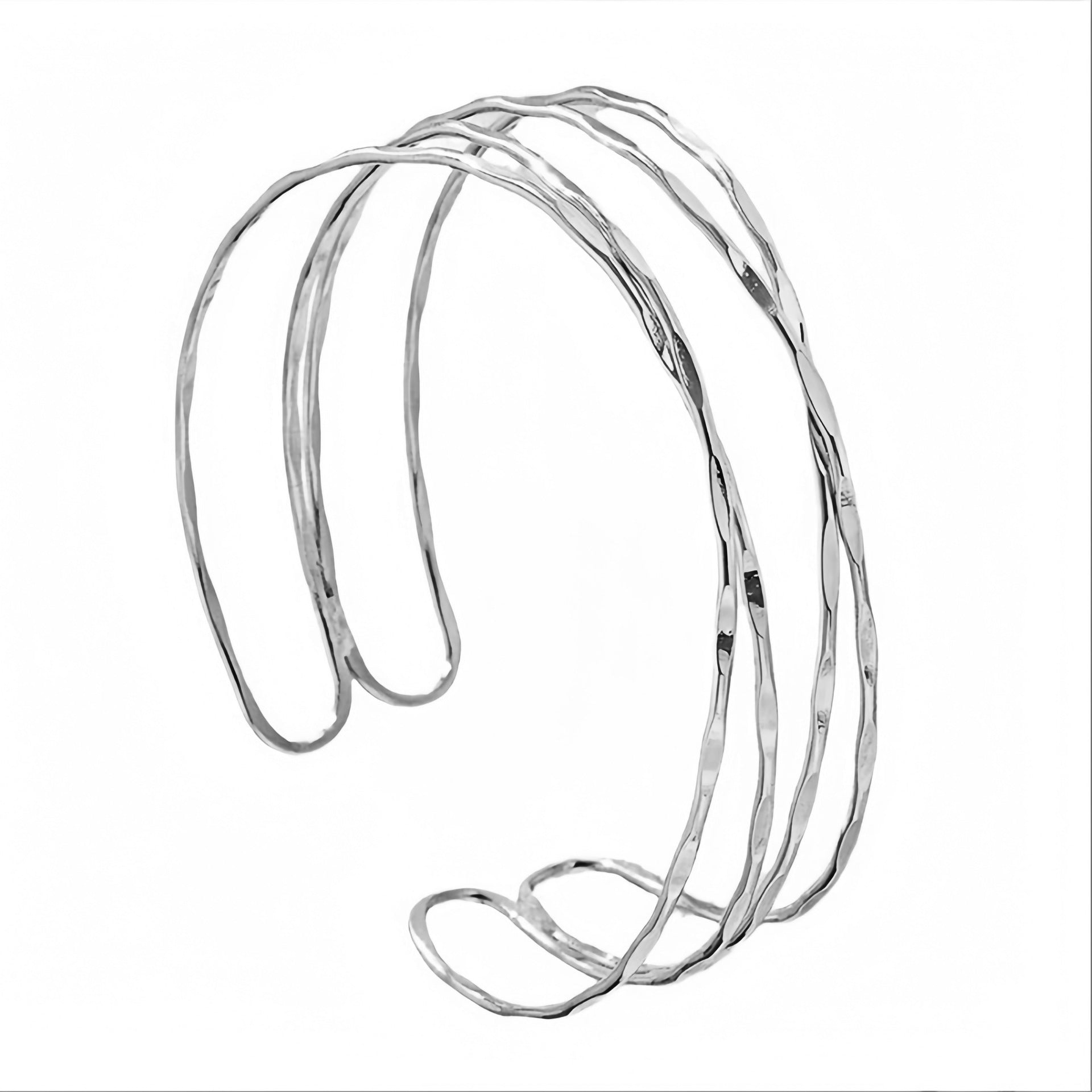 Beliebtes Armband, einfaches, halbkreisförmiges, hohles C-förmiges Armreif, trendiger Allrounder, eleganter Schmuck