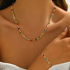 Set aus 2 Halsketten und Armbändern – leicht, luxuriös, stilvoll, modisch, farbenfroh, rund