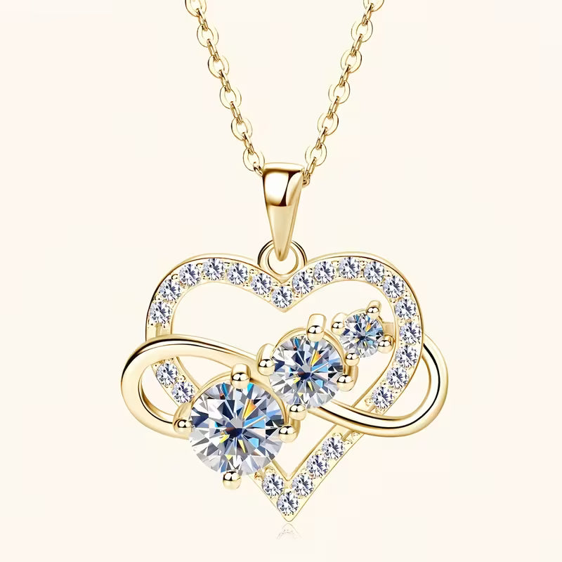 Halskette in Herzform – Symbol für drei Leben und ewige Liebe