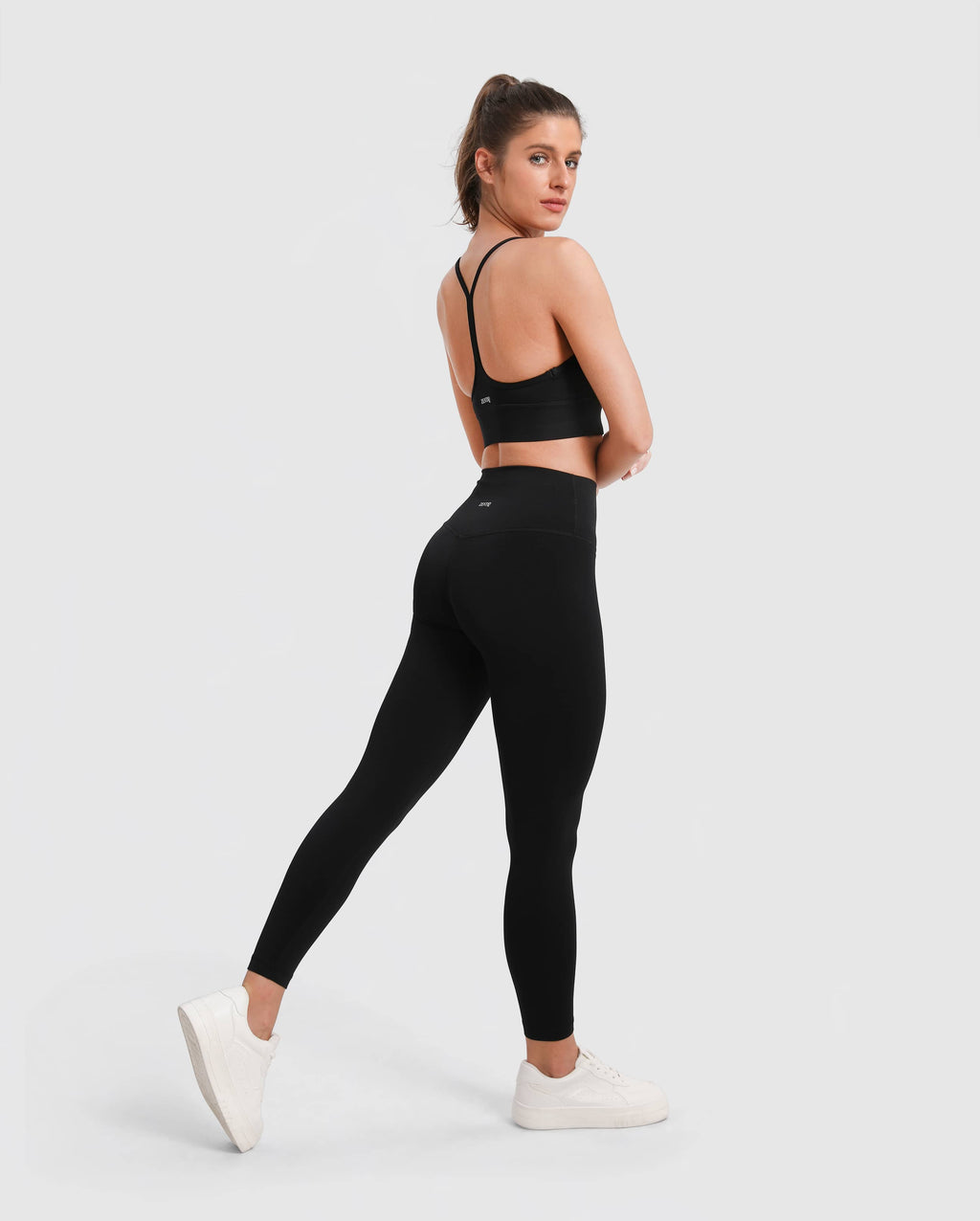 Legging taille haute + brassière de sport dos nageur sans coutures – Noir