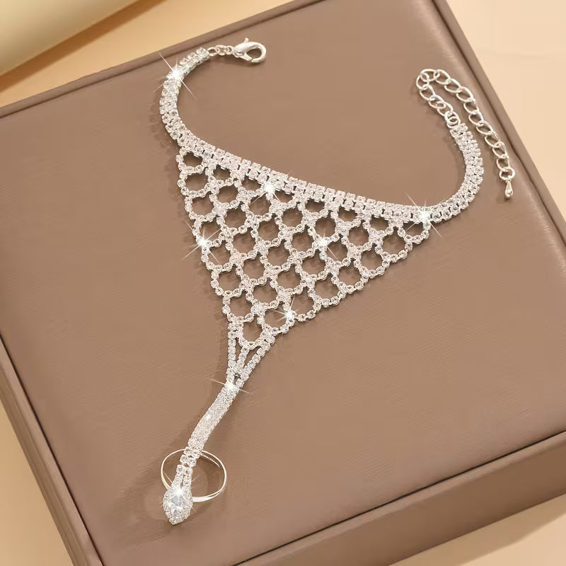 Modaya Uygun, Zarif ve Seksi, Bakır ve Rhinestone Detaylı