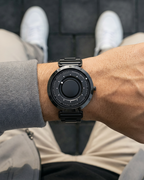 Nexus Black