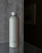 Isolierte Edelstahl Trinkflasche für Sport, Yoga & Pilates – Aqua Zen, Greige