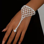 Modisch, elegant und sexy, mit Details aus Kupfer und Strass.