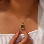 Mode Tarot Halskette mit Strasssteinen, Diamantbesetzter Anhänger, Rechteckige Tropfenhalskette aus Edelstahl, Schmuck