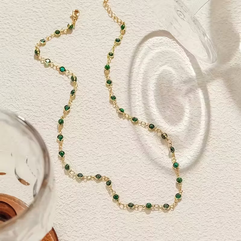 Set aus 2 Halsketten und Armbändern – leicht, luxuriös, stilvoll, modisch, farbenfroh, rund