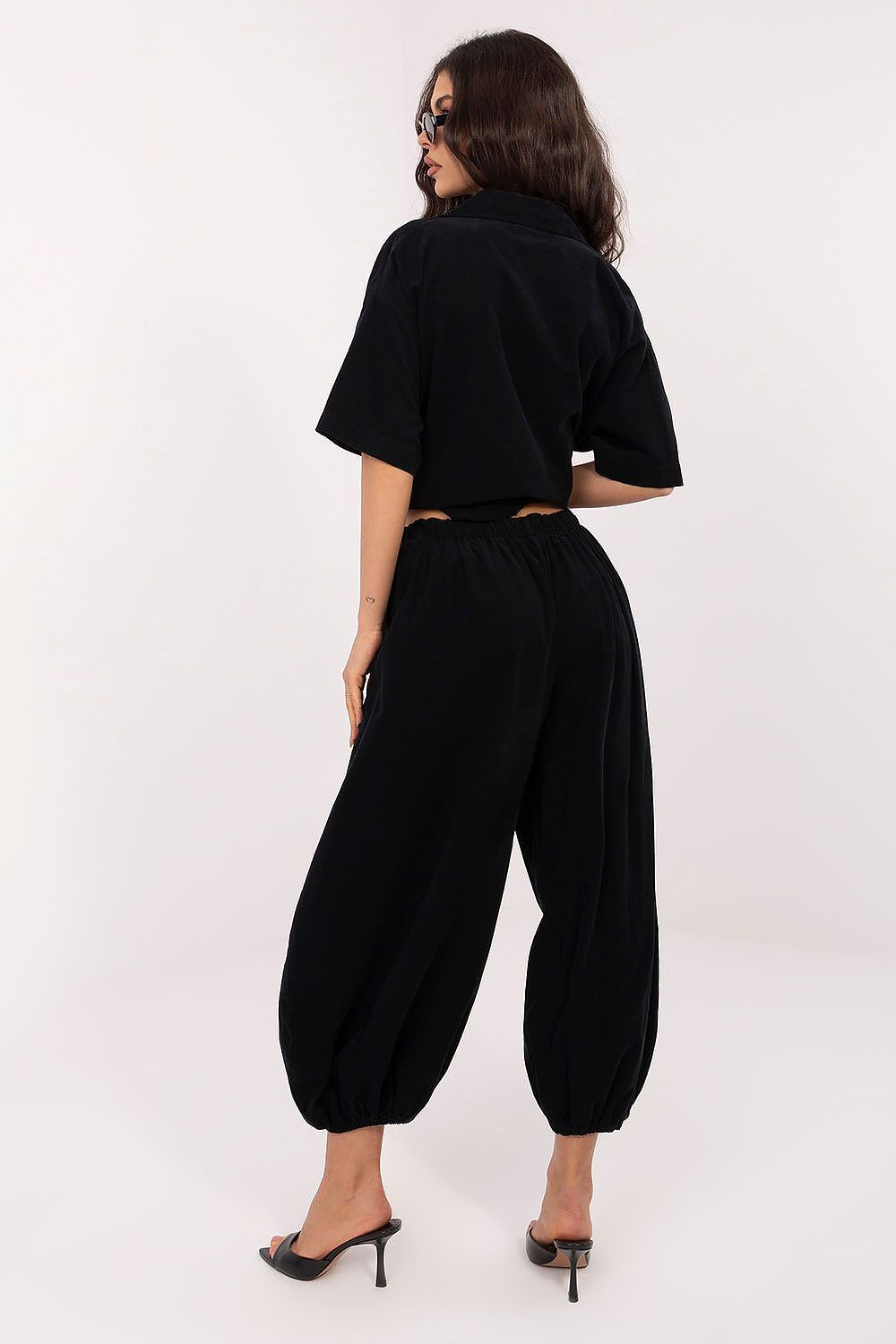 corduroy trousers model 226229 Italy Moda