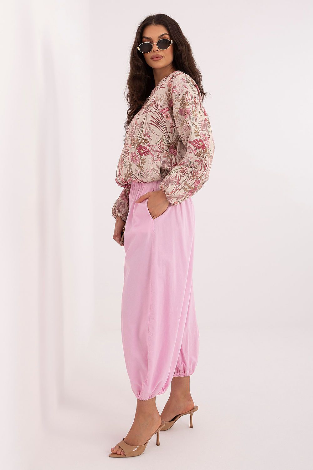 corduroy trousers model 226235 Italy Moda