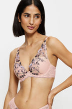  Padded bra model 230222 Triumph 