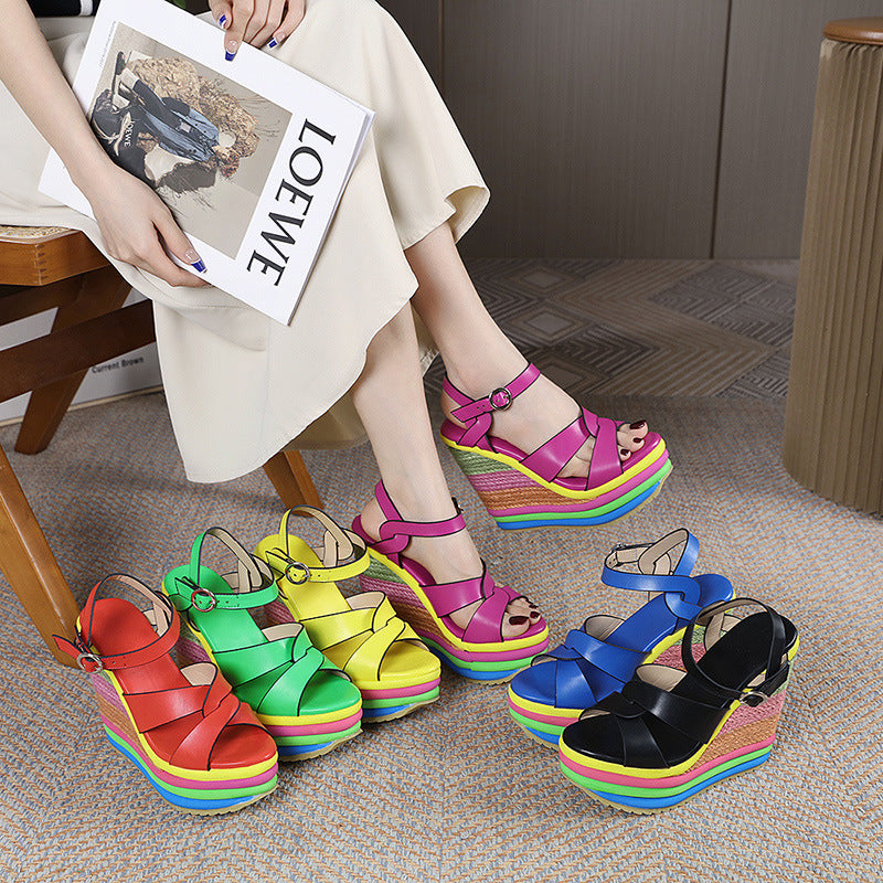 Nouvelles sandales compensées peep-toe Arc-en-ciel pour femmes