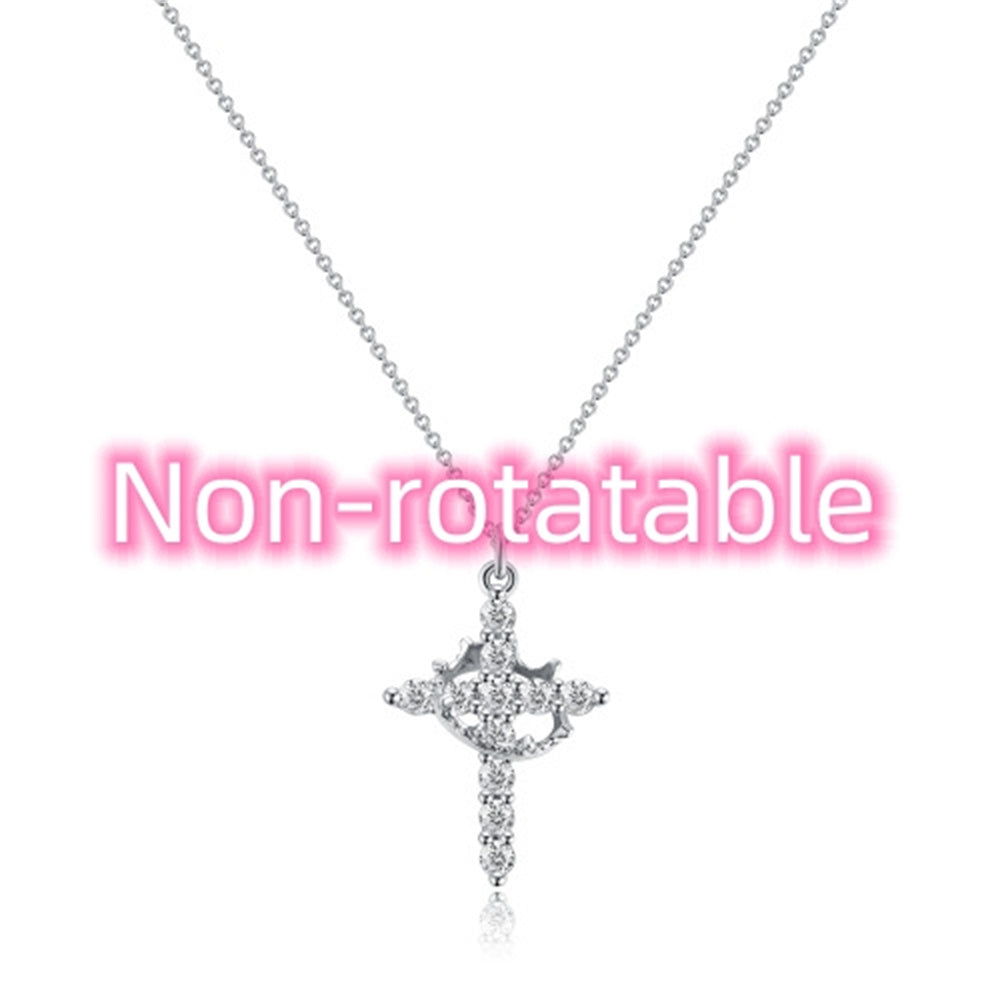 Collier rotatif couronne en croix serti de faux diamants