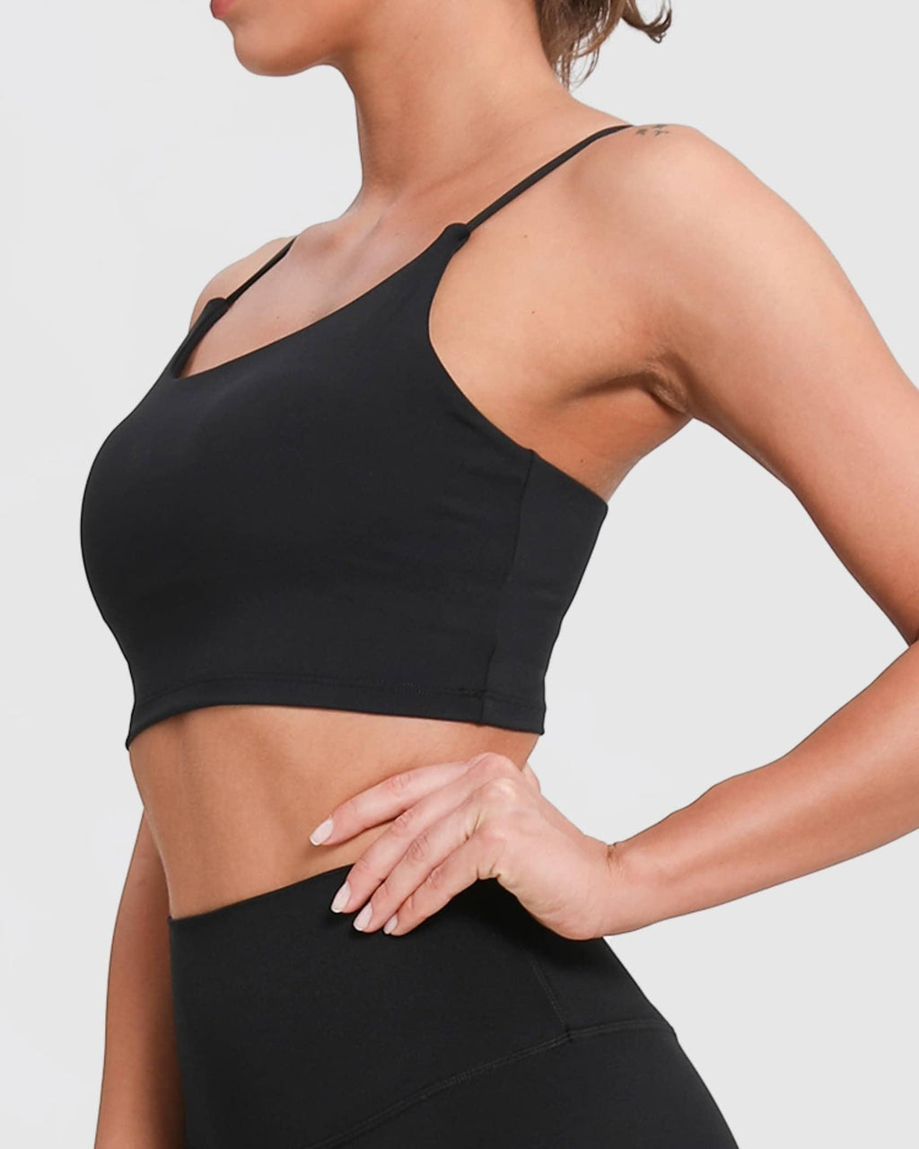 Soutien-gorge de sport à encolure carrée, avec maintien et coussinets amovibles – Noir
